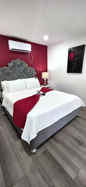 1 bedroom, iron/ironing board, free WiFi, bed sheets - Cozy Guesthouse near Raymond James Stadium & Tampa Airport (Tampa)