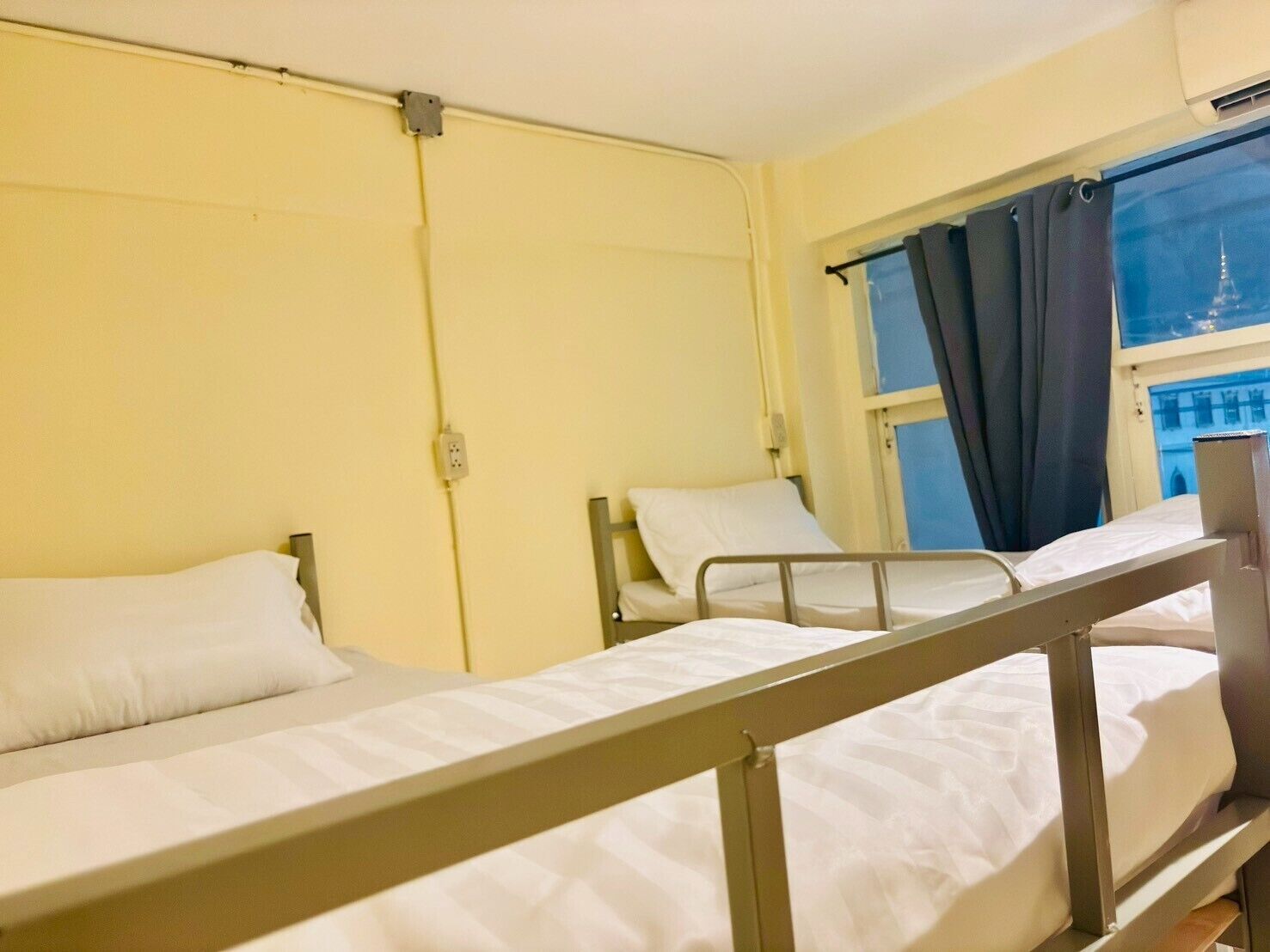 Dormitorio compartido, dormitorio mixto