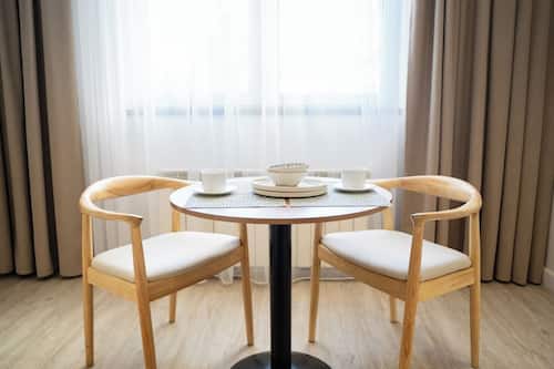 Standaard Twin kamer, uitzicht op de stad | Dineren