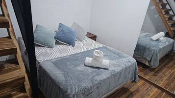 1 bedroom, desk, iron/ironing board, free WiFi