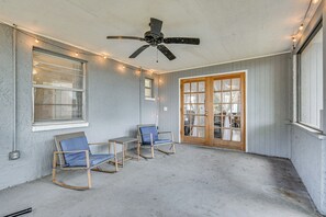 Terrace/patio - Pet-Friendly Melbourne Retreat w/ Lanai & Hammock! (Melbourne)