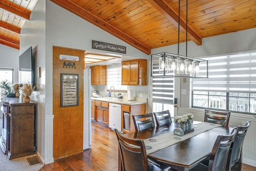 Mtn-View Getaway w/ Game Room, 1 Mi to Kern River!