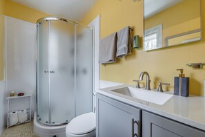 Towels - Hike & Fish: Family Retreat in Upstate New York! (Brushton)