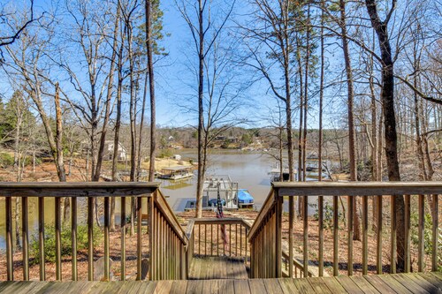 On-Site Lake Keowee Fun! Wooded Basecamp w/ Dock