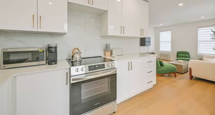 Easy NYC Access! Yonkers Apt 1/2 Mi to Metro-North