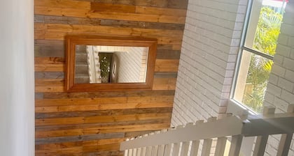 3 Large double Bedrooms with one shower