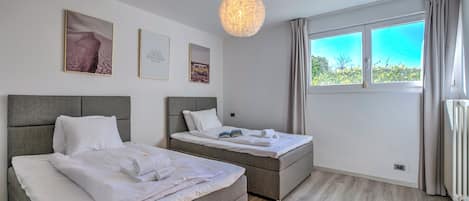 3 habitaciones, espacio para trabajar con laptop y wifi gratis