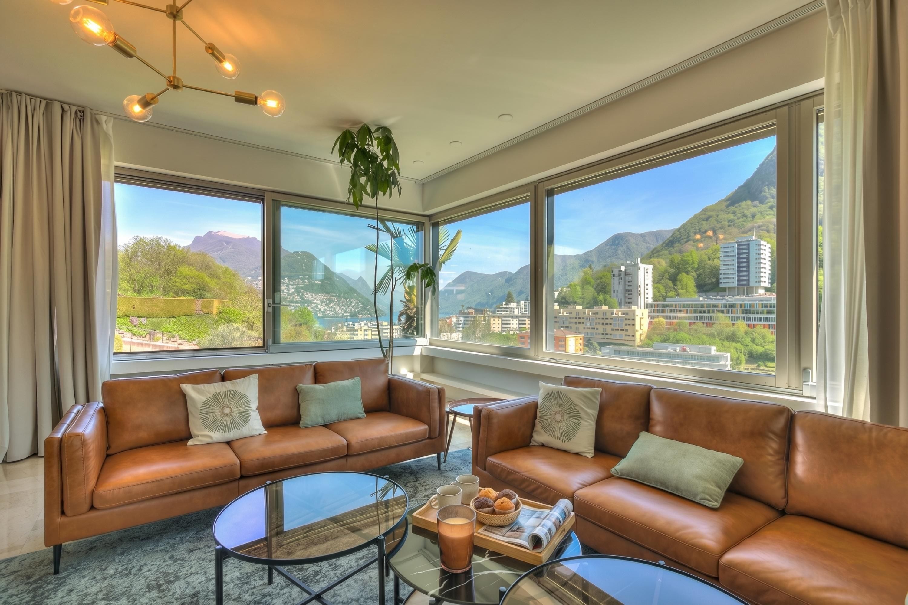 สแต  นดาร์ดวิลล่า, หลายห้องนอน, ตู้เย็นและไมโครเวฟ (Lugano Lake view villa w. private) | บริเวณนั่งเล่น
