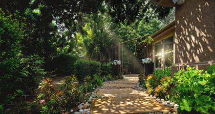 Cozy 2bedroom house in tranquil hot tub starry night fotest yoga safeprivate