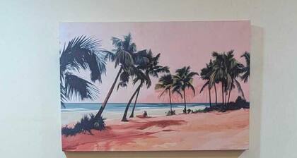 Cozy Stay with Shared Kitchen | Close to Beaches & Dive Spots