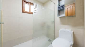 Basic Room, 2 Bedrooms (Bali 101)