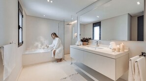 Shower, hair dryer - Villa Sharma by Vacation Marbella (Nueva Andalucía)