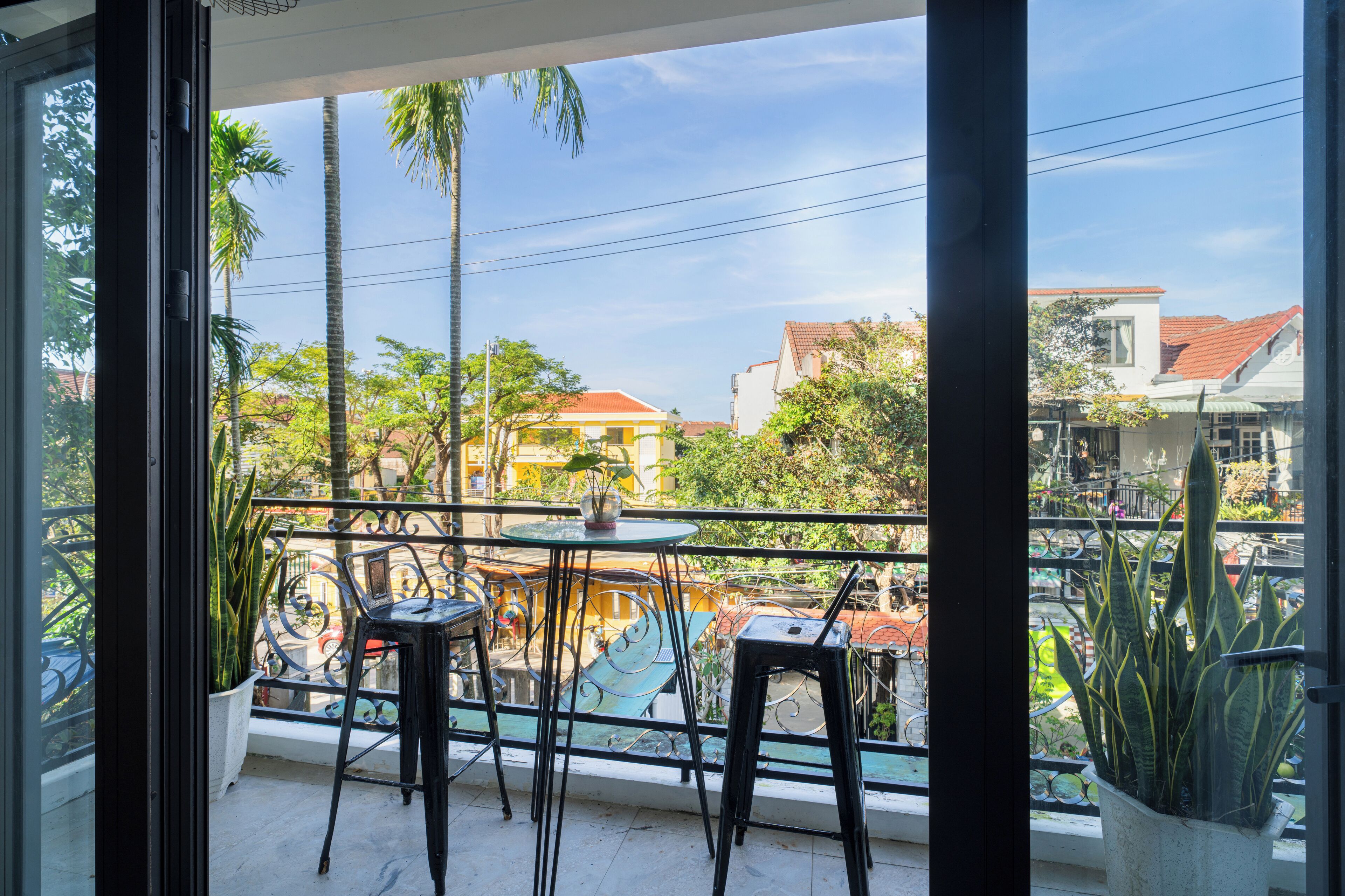 华丽四人房, 阳台, 花园景观 | 住宿内部