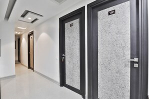 Interior - Hotel O Vatva Railway Station (Ahmedabad)