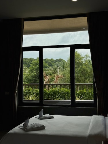 Alicia resort