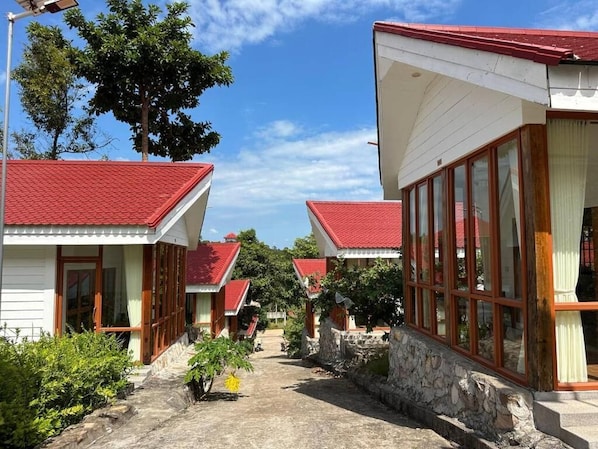 Bungalow | Exterior