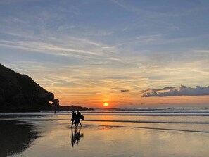 Beach - 2 bedroom accommodation in Perranporth (Perranporth)