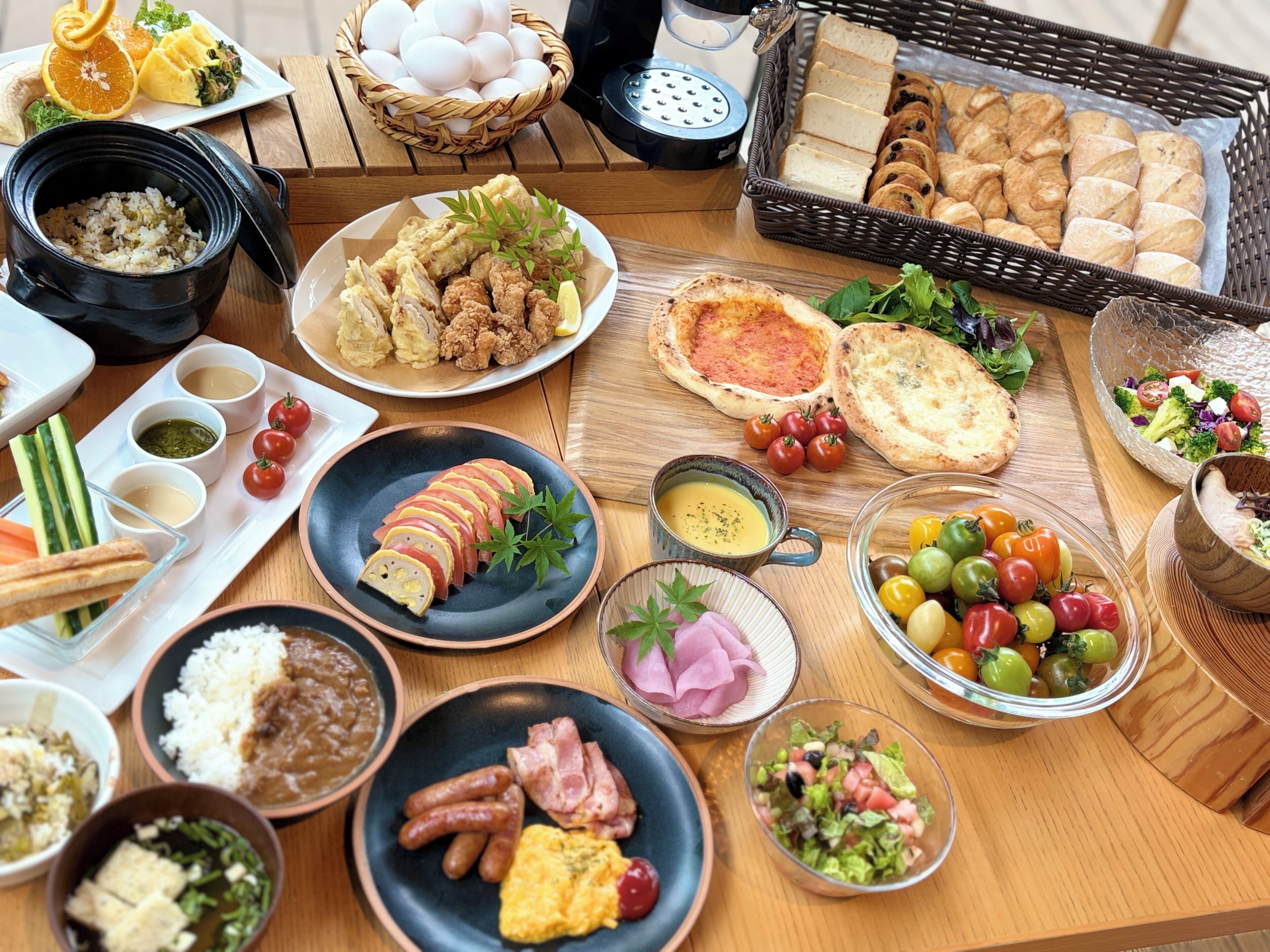 Daily buffet breakfast for a fee