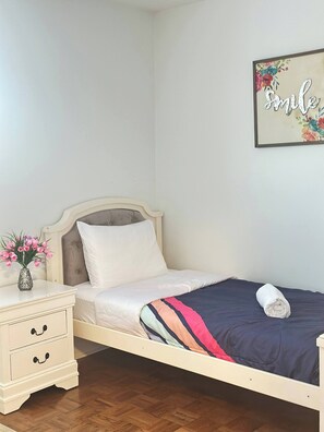 3 chambres, fer et planche à repasser, accès Internet, draps fournis