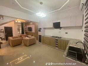 Comfort Apartment, Air conditioning | Living area