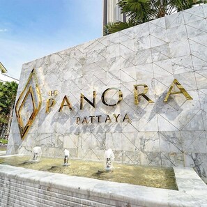 Property grounds - Seaview Wonder At Prime Location - Walk to the Sea (Muang Pattaya)