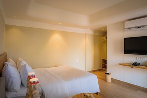 Deluxe Double Room - 31 Park Hotel (Pokhara)