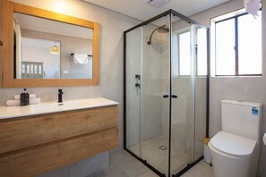 Hair dryer - Stunning Water Views 2 (Jindabyne)