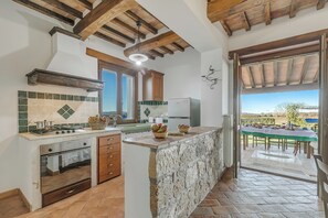 Fridge, oven, stovetop, coffee/tea maker - Le Sorgenti House (Pitigliano)