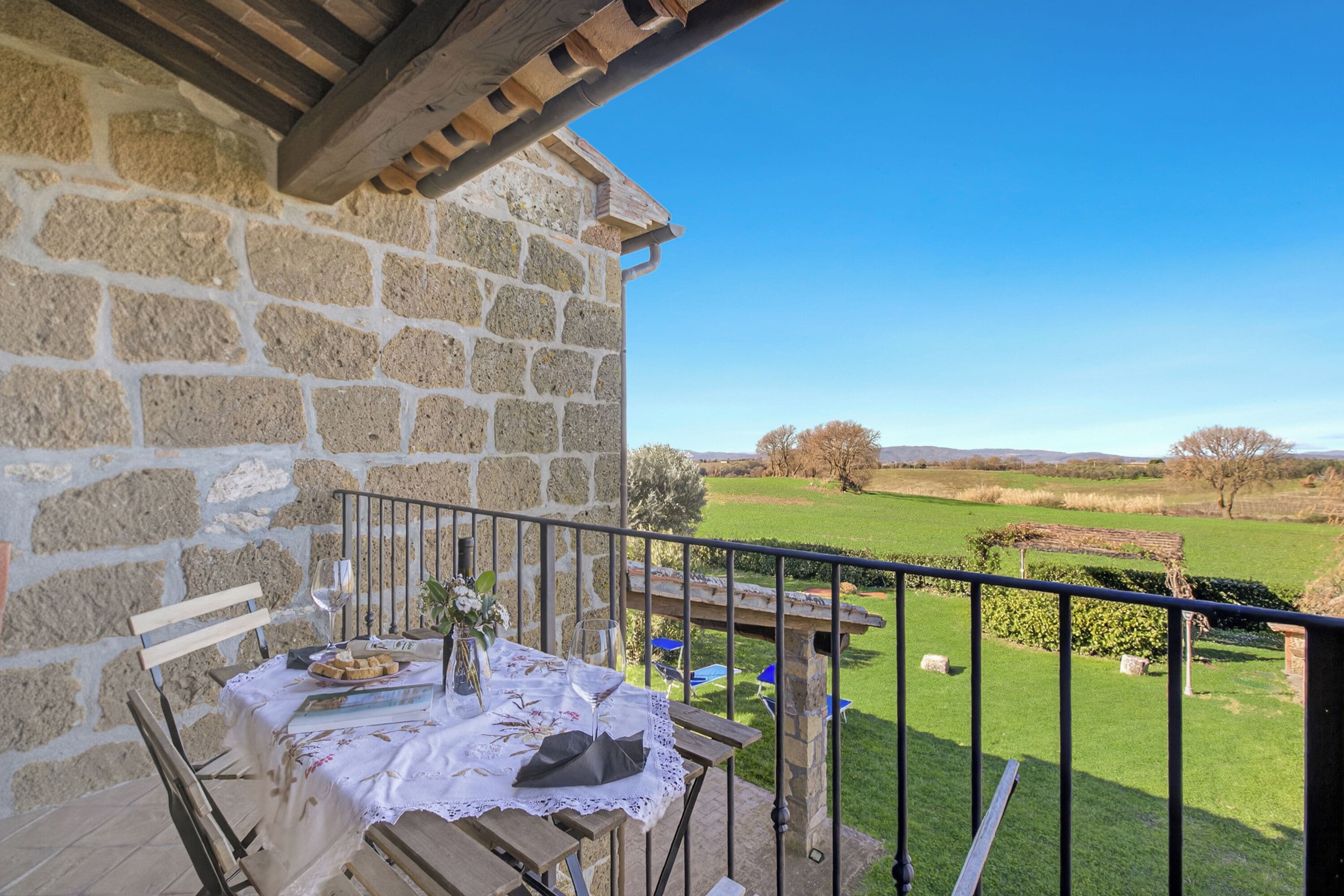 Departamento familiar, varias habitaciones, 2 baños (Sorgenti Pitigliano 2) | Restaurante al aire libre