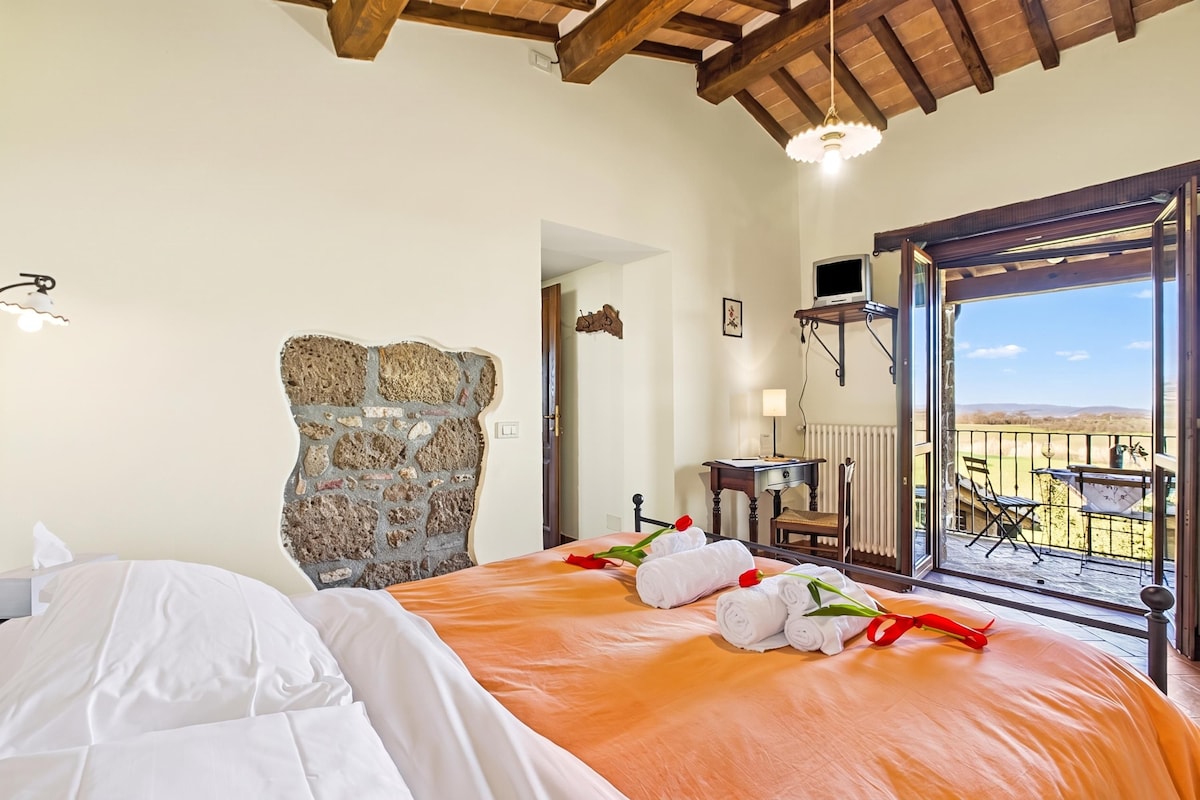 Familiehus, 4 soverom, balkong (Casale Le Sorgenti - Farmhouse with) | 4 soverom og wi-fi