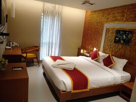 Classic Double Room, City View