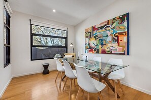 Dining - Beautiful 2-Storey Unit with Balcony near Smith St (Collingwood)