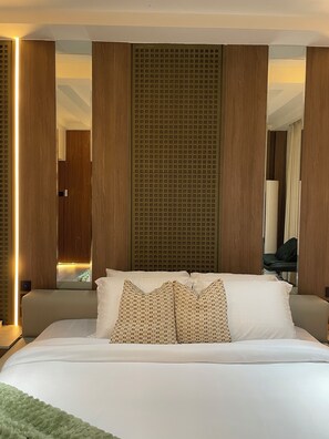 1 bedroom, iron/ironing board, WiFi, bed sheets - One Bedrom Luxury Apartment in Maitama. Modern swimming pool and gym on site (Abuja)