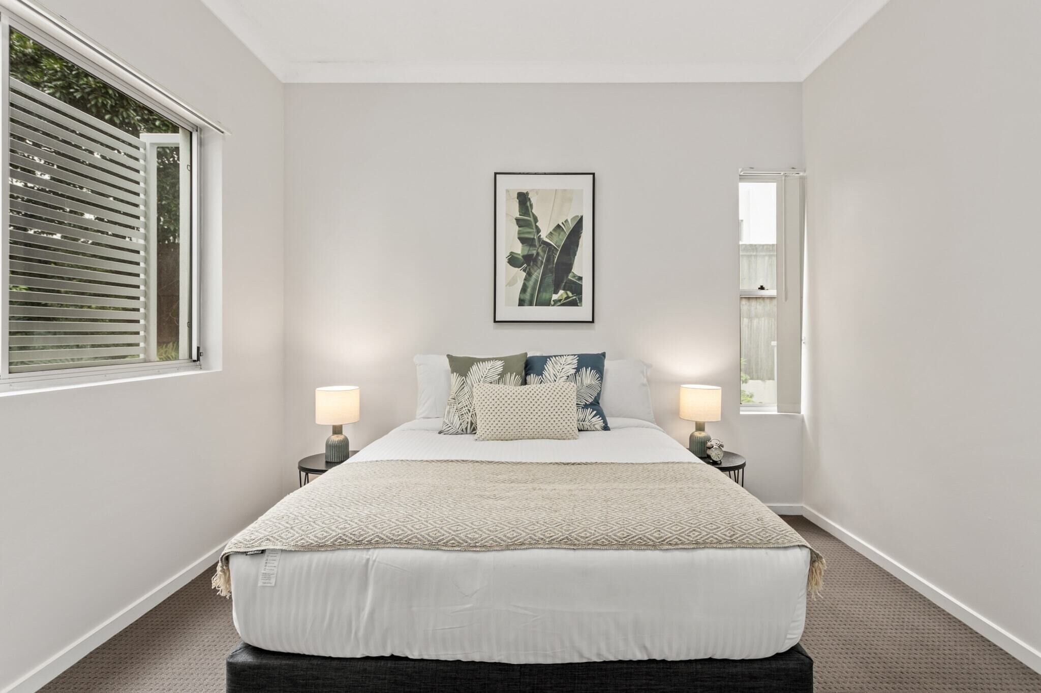 2 bedrooms, iron/ironing board, Internet, bed sheets