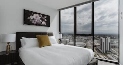 2-Bett-Apartment mit Panoramablick auf den See, Pool, Fitnessraum und Grill