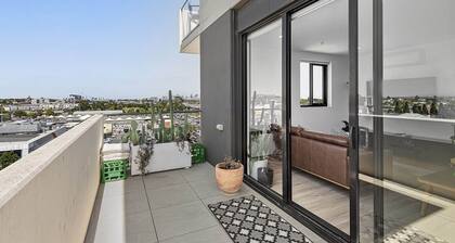 Bright City-View Retreat in the Heart of Preston