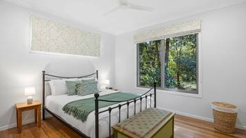 1 bedroom, iron/ironing board, Internet, bed sheets