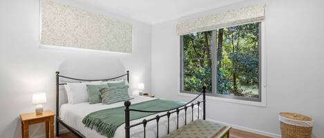 1 chambre, fer et planche à repasser, accès à Internet, literie fournie