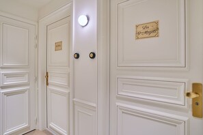 Interior - Sublim AC Apartment 3 Bdr Saint Germain des Prés (Paris)