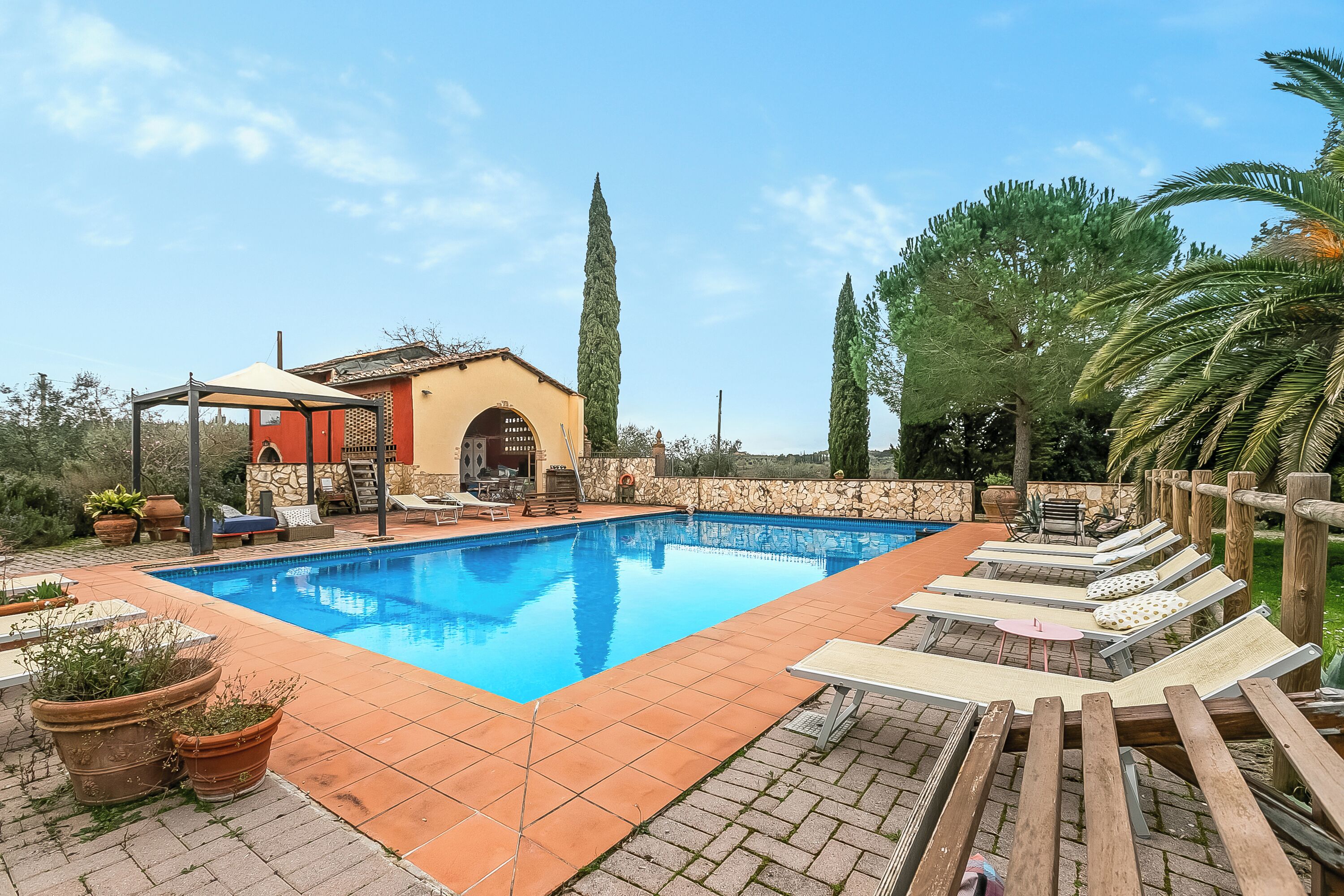 Seasonal outdoor pool