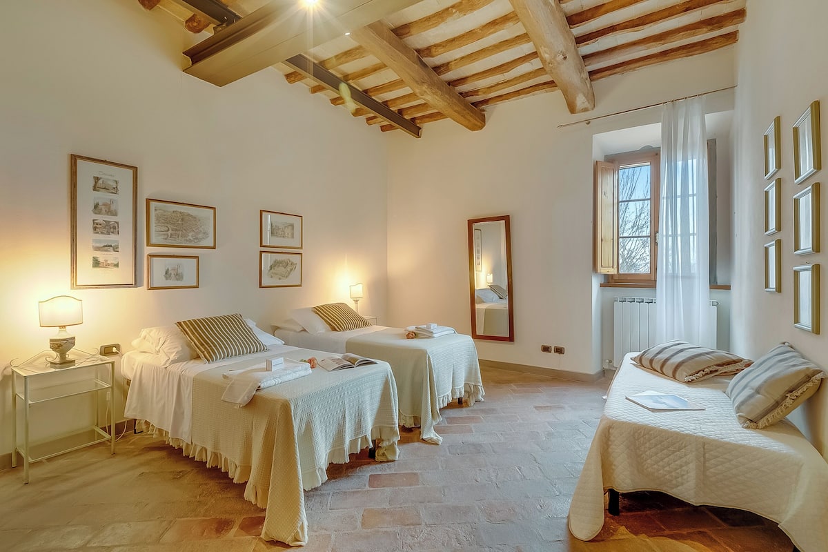 패밀리 아파트, 침실 여러 개, 산비탈 (Torre Rasa 5 Putti)