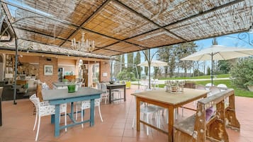 Familienapartment, Mehrere Schlafzimmer, Bergseite (Torre Rasa 5 Casciaio) | Esszimmer