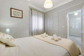 1 bedroom, iron/ironing board, WiFi, bed sheets - San Jeronimo Suite. Free Parking (Granada)