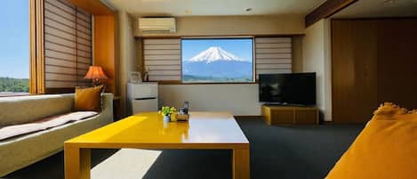 Deluxe Room, Non Smoking (Suite) | Free WiFi