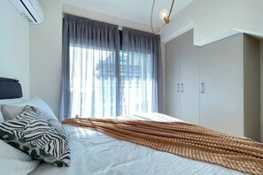 2 bedrooms, WiFi - Athenean Modern Escape near Marina Flisvos-F2 (Paleo Faliro)