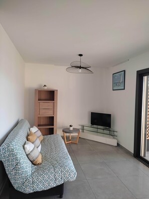 TV - T3 sea view, terrace XL- Beaches 5min (propriano)