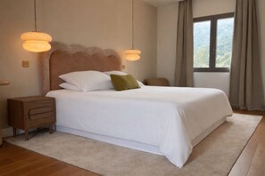 3 bedrooms, iron/ironing board, WiFi, bed sheets - Superb villa in Calvi with swimming pool - Close to the center and the beach (Calvi)