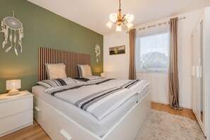 2 Schlafzimmer, Bügeleisen/Bügelbrett, Reisekinderbett, kostenloses WLAN