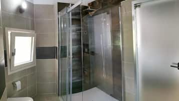 Chambre Double Supérieure, vue montagne | Salle de bain