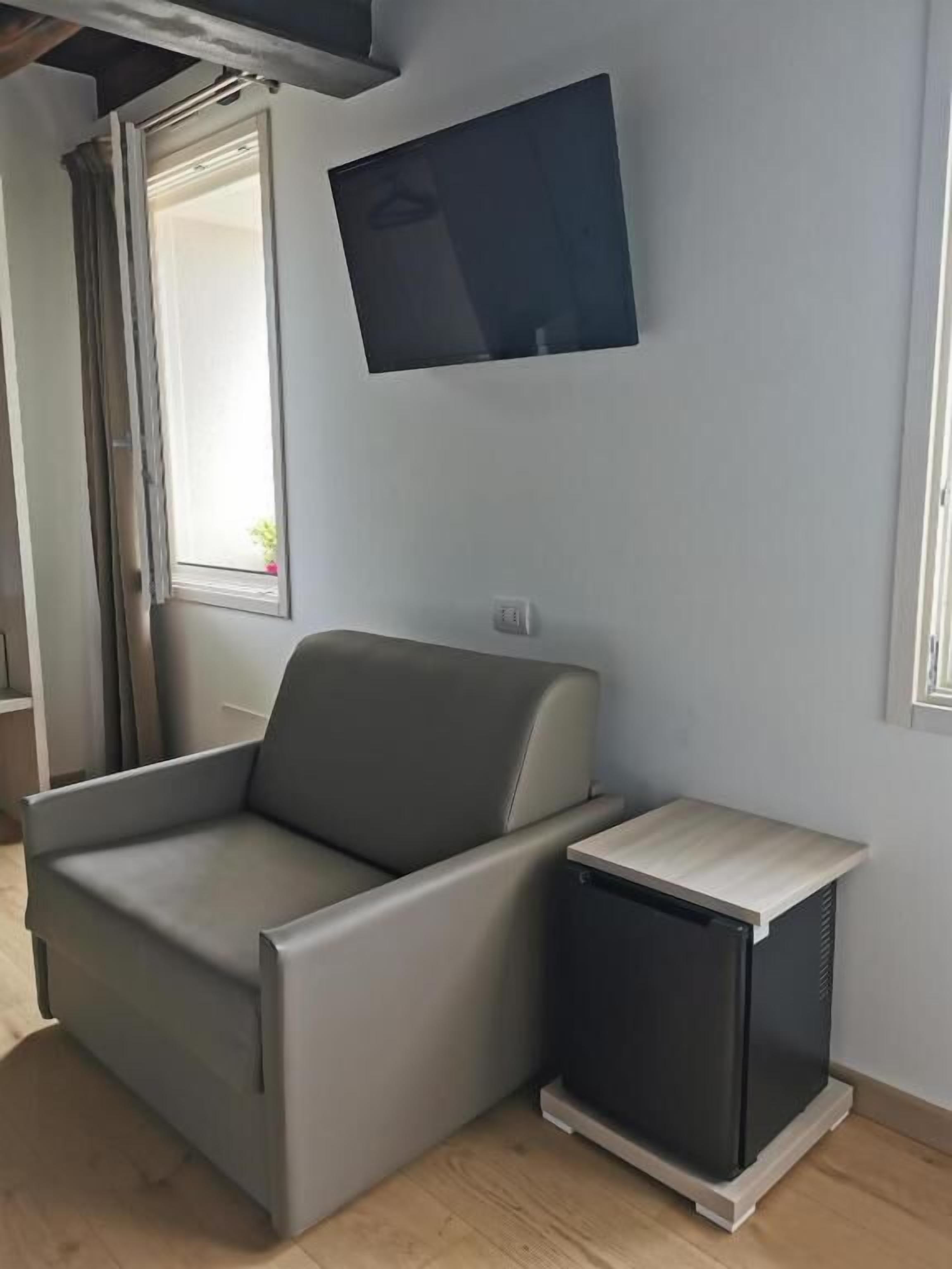 Kolmen hengen superior-huone, vuoristonäköala | Oleskelualue